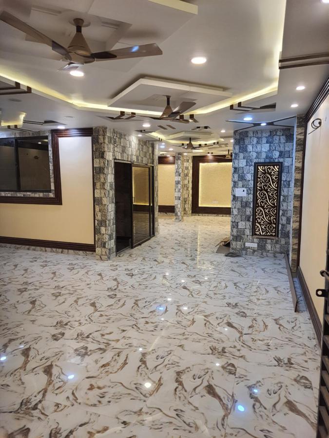 Divine Hotel & Banquet Hall Бхопал Экстерьер фото