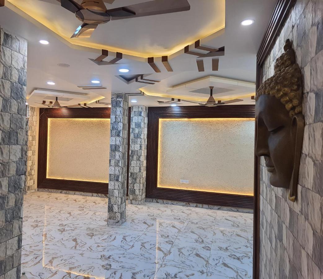 Divine Hotel & Banquet Hall Бхопал Экстерьер фото